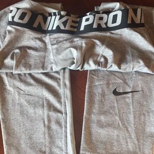 Nike Pro 3/4 compression pants